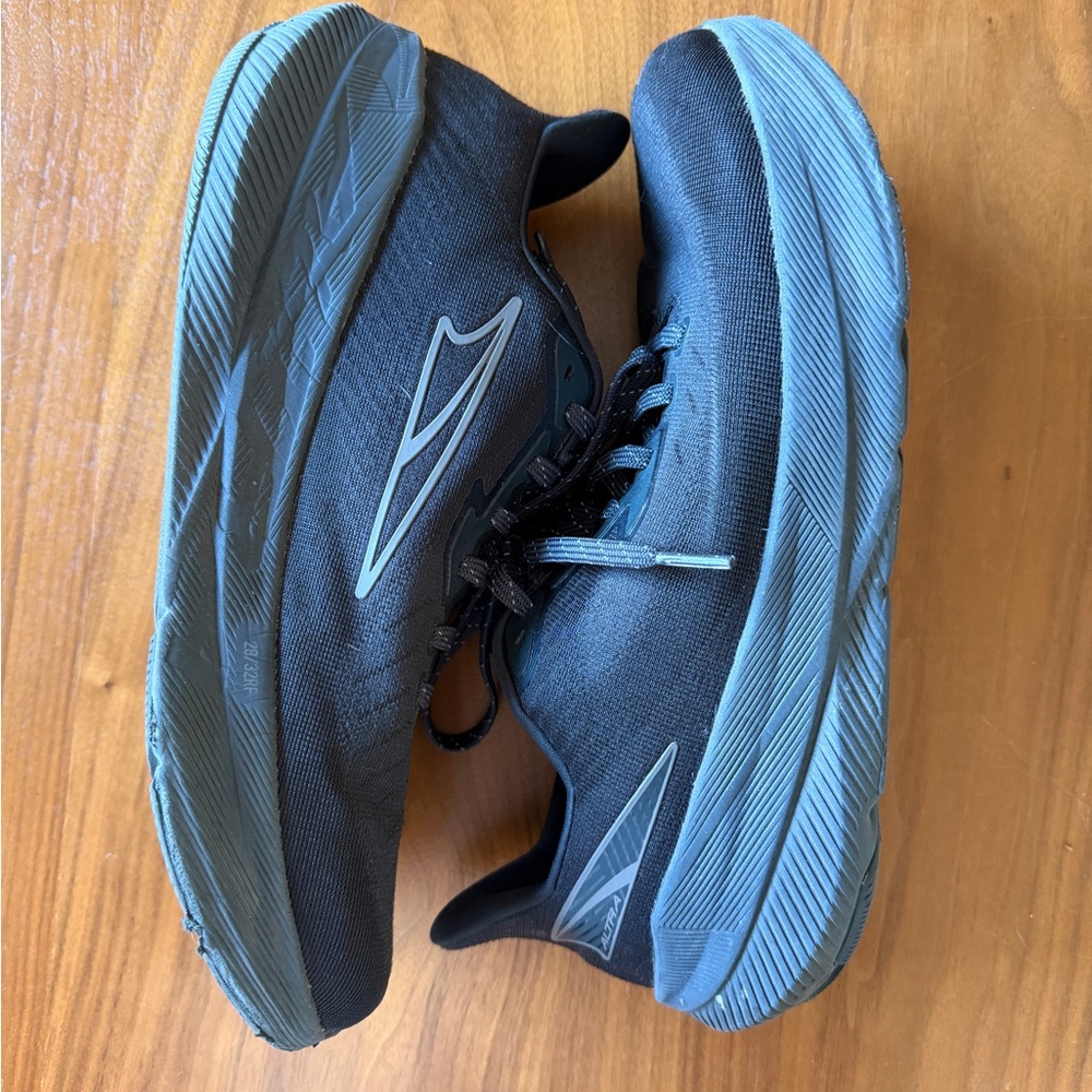 Altra FWD Via Men’s 8.5 Black